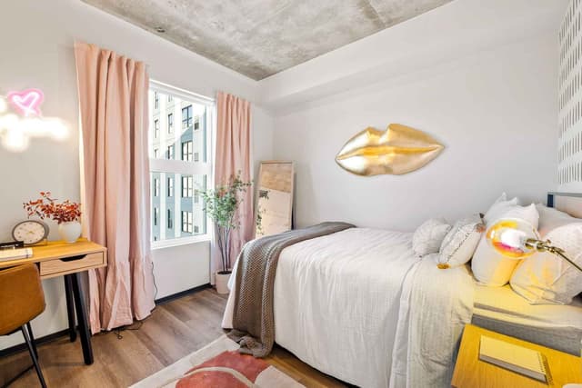 2 Bedroom 2 Bathroom Apartment main photo