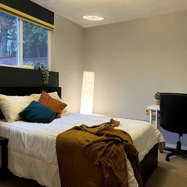 Gastown Room (7 Bed 2.5 Bath) main photo