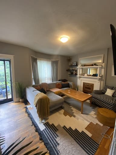 Place Preview main user avatar