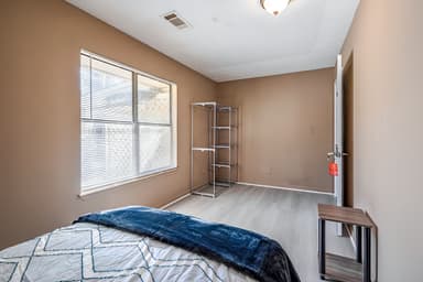 Place Preview main user avatar