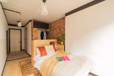 Place Preview main user avatar