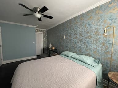 Place Preview main user avatar