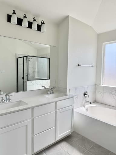 Place Preview main user avatar