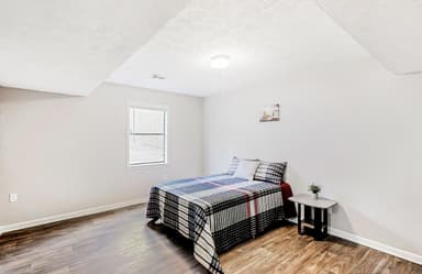 Place Preview main user avatar