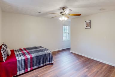 Place Preview main user avatar