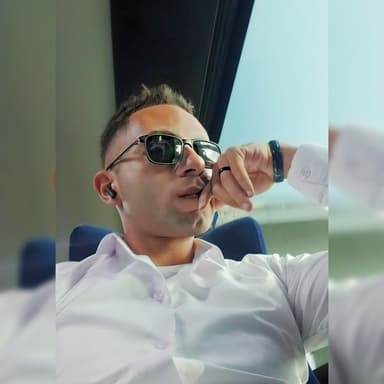 Profile Picture main user avatar