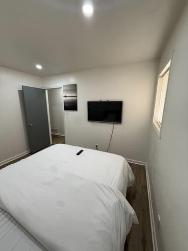 Place Preview main user avatar