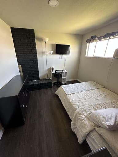 Place Preview main user avatar