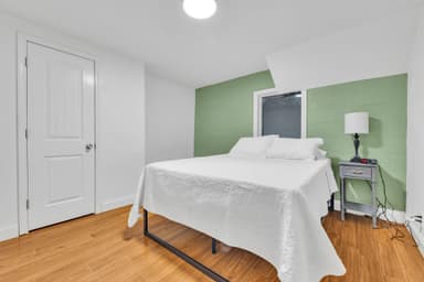 Place Preview main user avatar