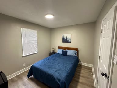 Place Preview main user avatar