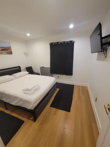 Place Preview main user avatar