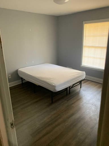 Place Preview main user avatar