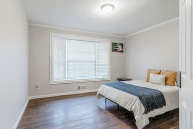 Place Preview main user avatar