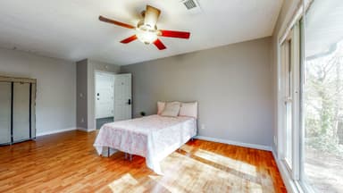 Place Preview main user avatar