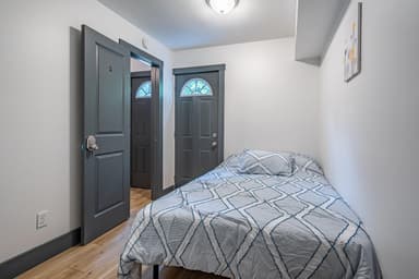 Place Preview main user avatar