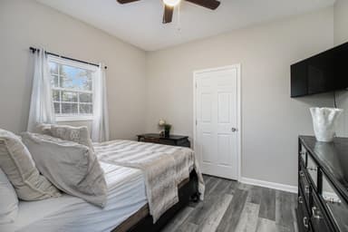 Place Preview main user avatar