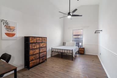 Place Preview main user avatar