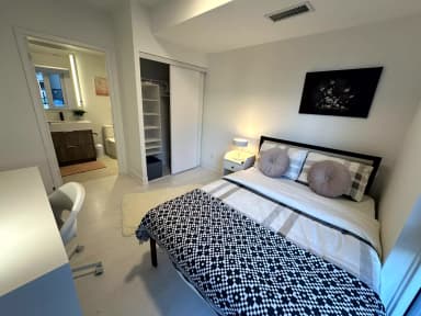 Place Preview main user avatar