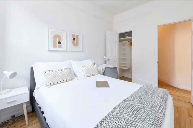 Private Room (5 Bed - 1 Bath) main photo