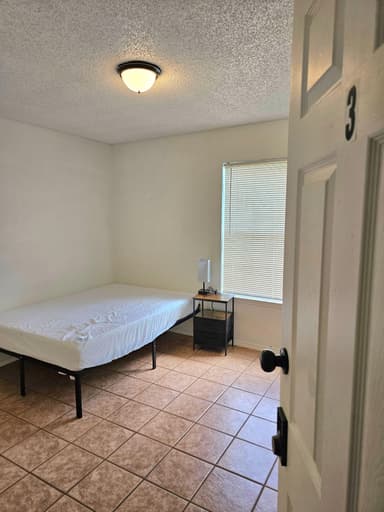 Place Preview main user avatar