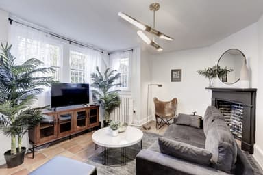 Place Preview main user avatar