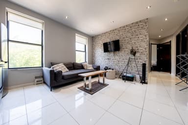 Place Preview main user avatar