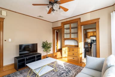 Place Preview main user avatar