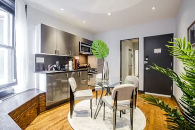 Place Preview main user avatar