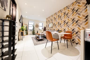 Place Preview main user avatar