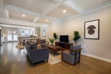 Place Preview main user avatar