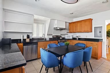 Place Preview main user avatar