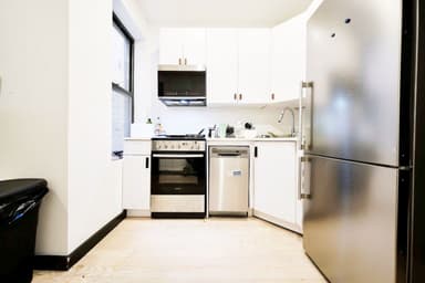 Place Preview main user avatar