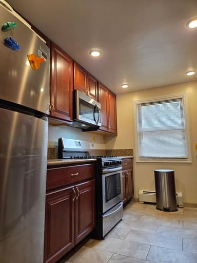 Place Preview main user avatar