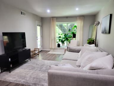 Place Preview main user avatar