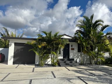 Place Preview main user avatar