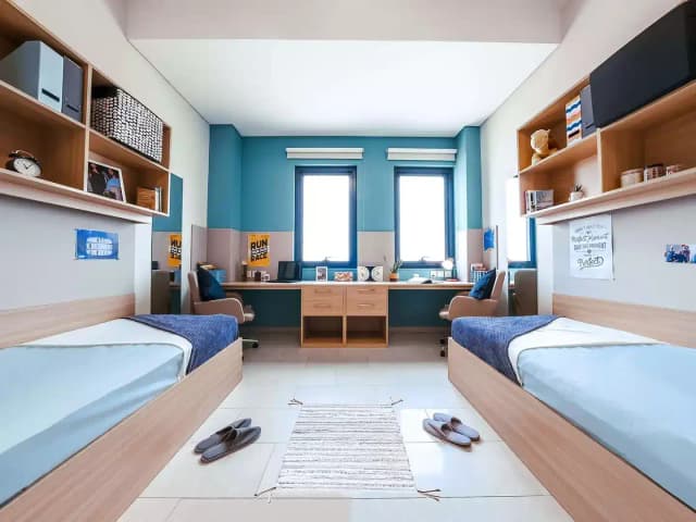Twin Ensuite Room main photo