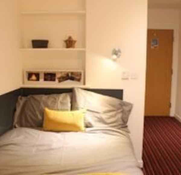 Two Bed Basic main photo