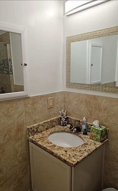 Place Preview main user avatar