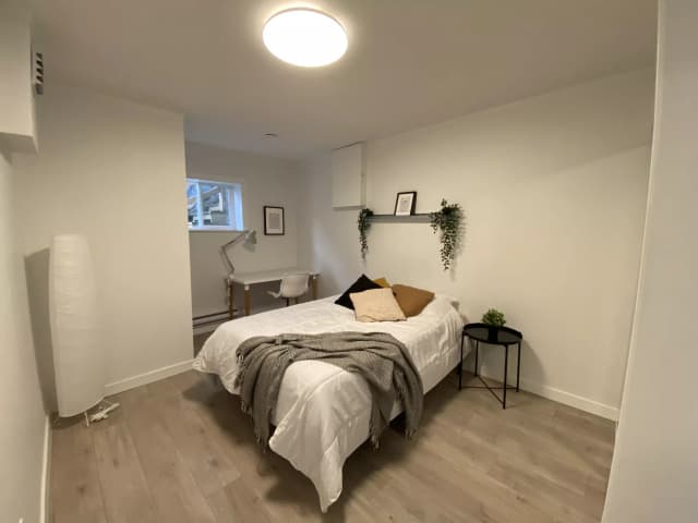Arce Room (1 Bed 1 Bath) main photo