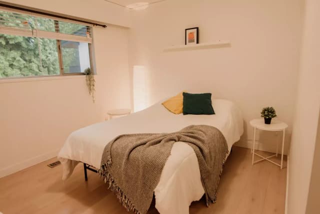 Sodalite Master Room (1 Bed 1 Bath) main photo