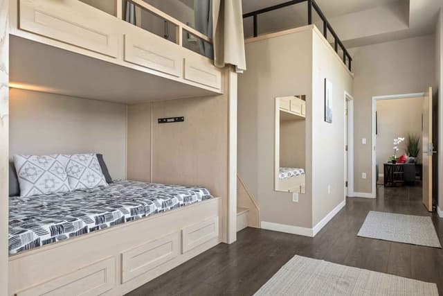 2 Bedroom 2 Bathroom Apartment main photo