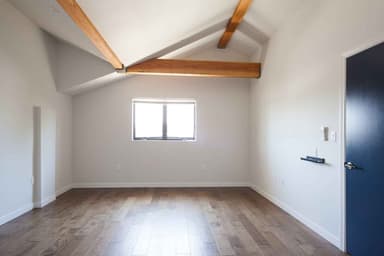 Place Preview main user avatar