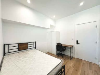 Place Preview main user avatar