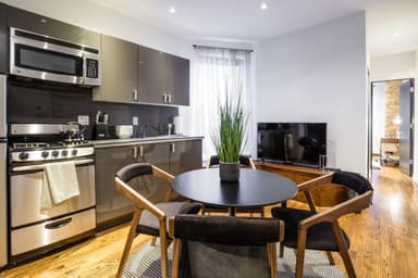 Place Preview main user avatar