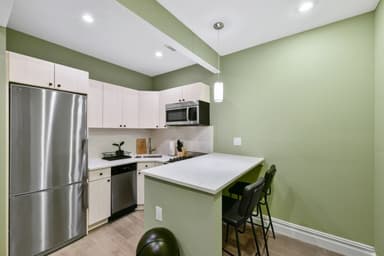 Place Preview main user avatar