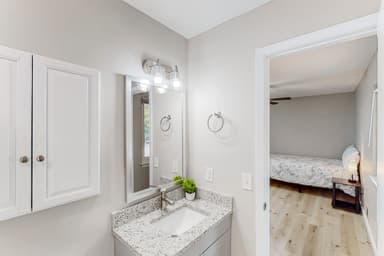 Place Preview main user avatar