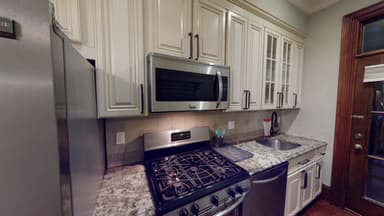 Place Preview main user avatar