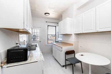 Place Preview main user avatar