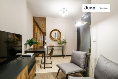 Place Preview main user avatar