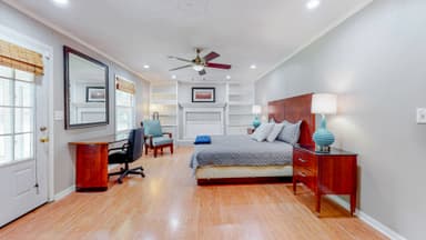 Place Preview main user avatar